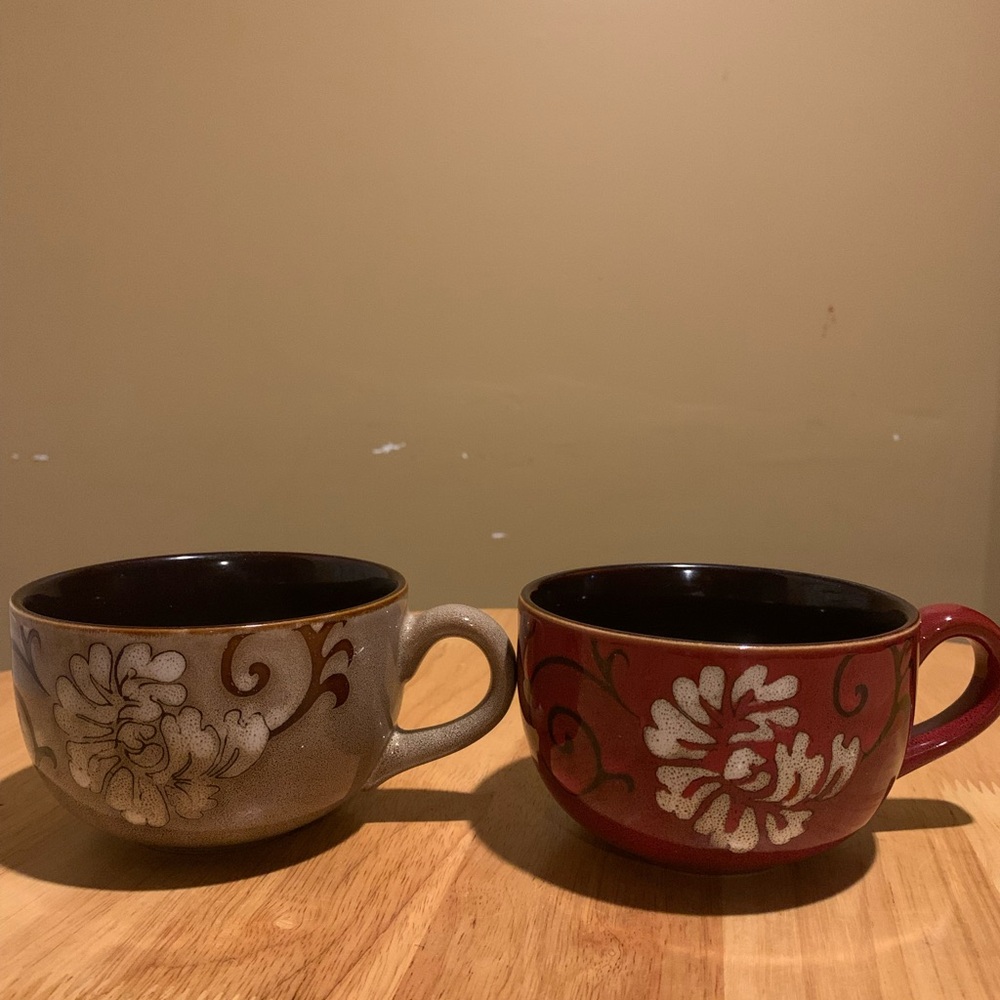 2  C.R. Gibson Porcelain Coffee Mugs